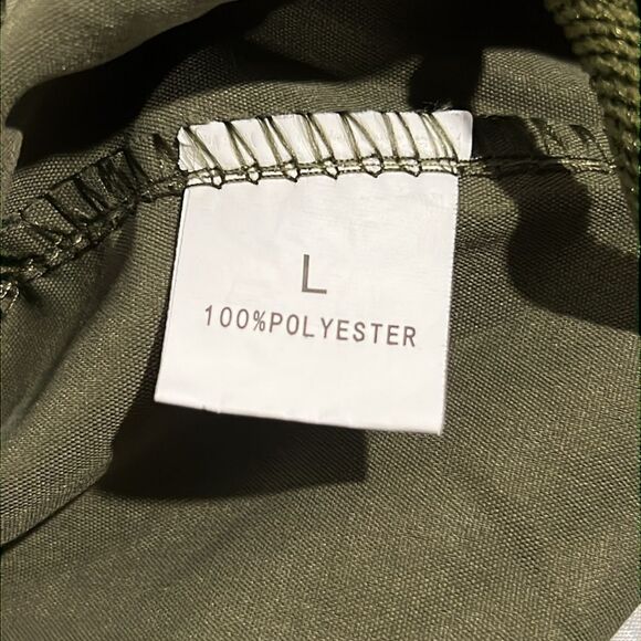 🔥🔥 CARHARTT Lightweight Polyester Cargo Shorts Army Green Sz Large - PERFECT - Picture 7 of 7